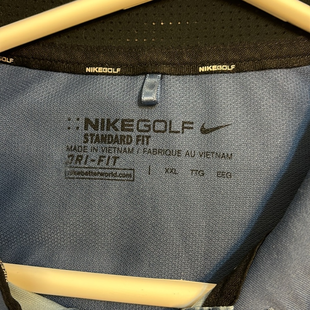 Nike - Picture 4 of 4